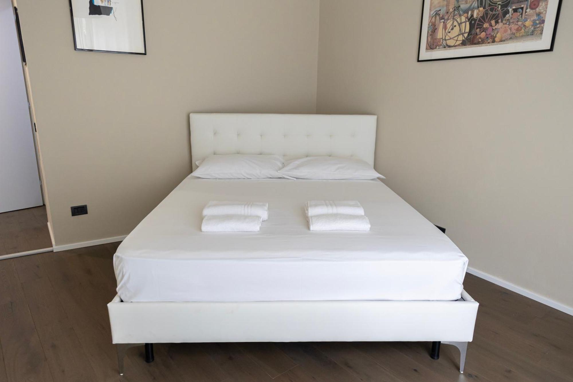 Elegante Bilocale In Zona Risorgimento Appartement Milaan